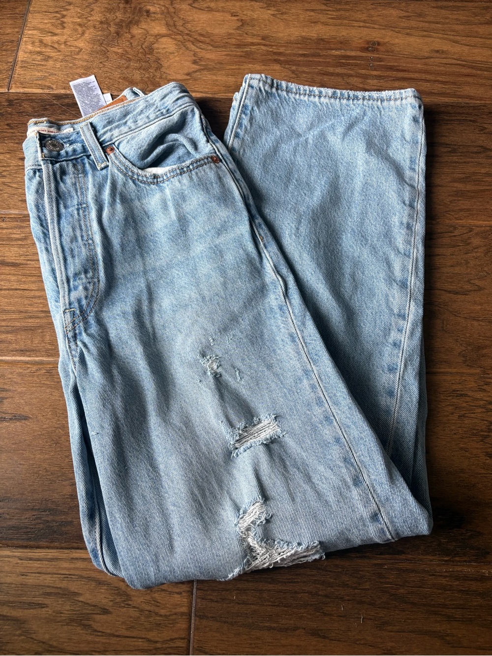 Levi's Light Blue Distressed ribcage straight Ankle Crop Jeans - Women